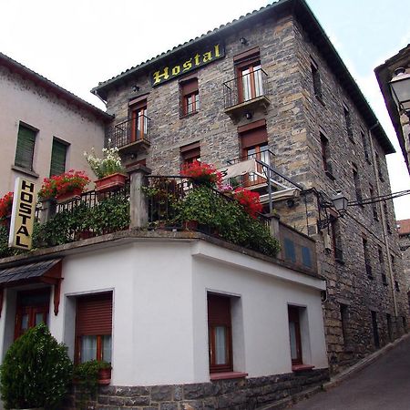 Hostal Pirineos Sarvisé エクステリア 写真