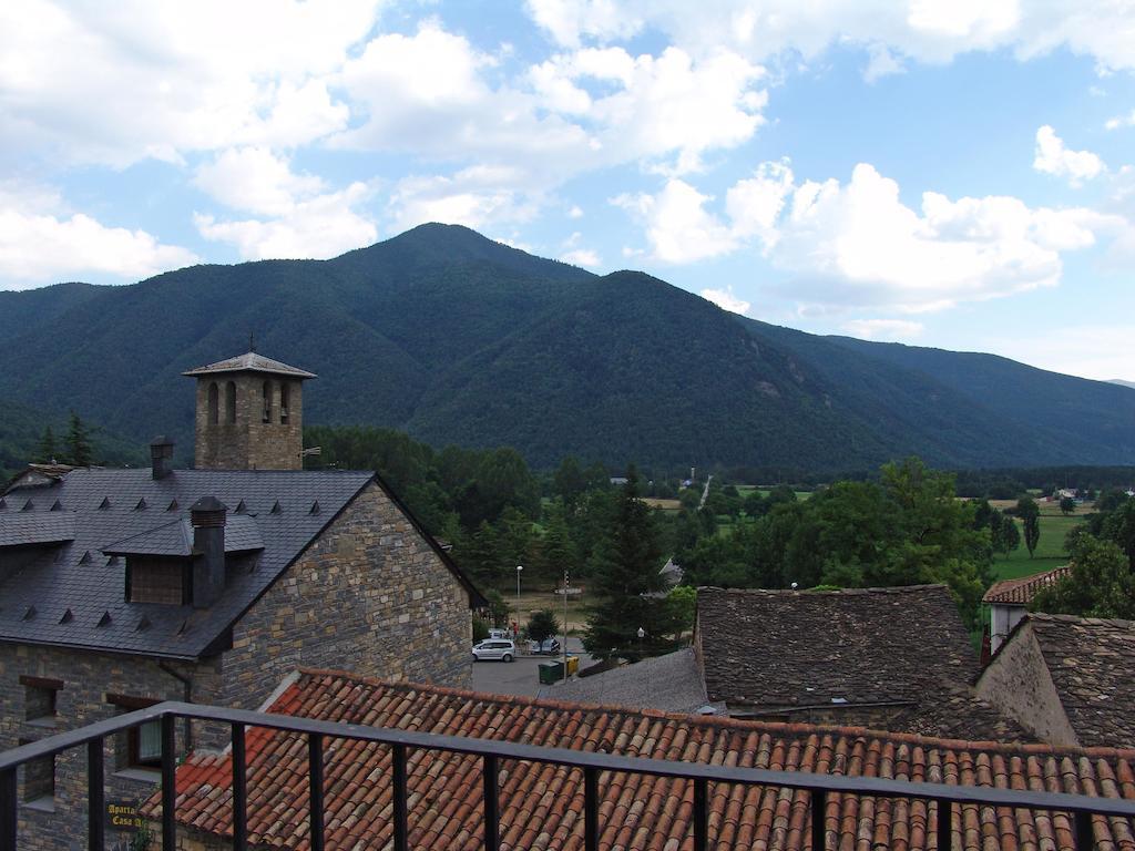 Hostal Pirineos Sarvisé 部屋 写真